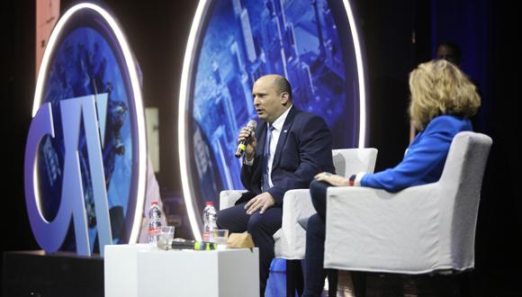 ראש הממשלה היוצא, נפתלי בנט, בשבוע הסייבר 2022 באוניברסיטת תל אביב