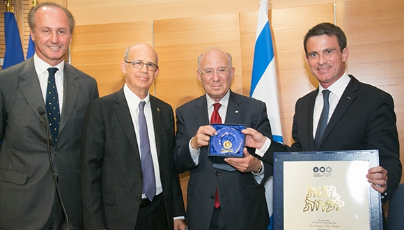מדליית ג'ורג' וייז הוענקה לראש ממשלת צרפת