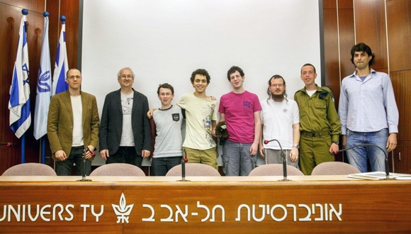 ארבעה סטודנטים מאוניברסיטת תל-אביב ייצגו את ישראל בתחרות הבינלאומית במתמטיקה