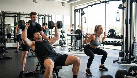 רוצות ורוצים לרדת במשקל? תתחילו לעשות אימוני כוח 