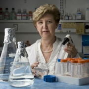 פרס מפעל הפיס ע"ש לנדאו בתחום מדעי החיים הוענק לפרופ' אילנה גוזס