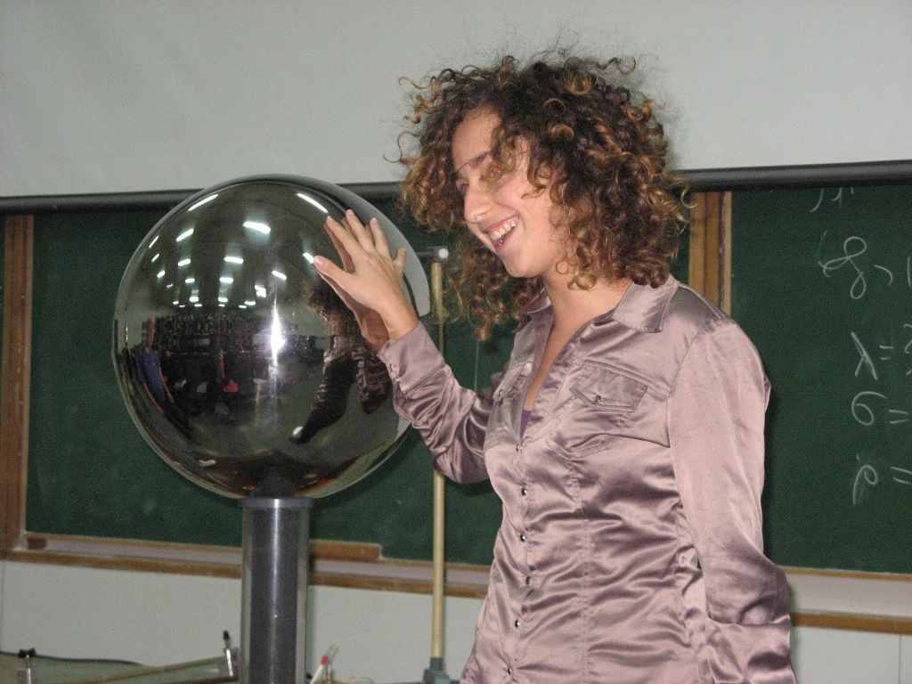     2   -    