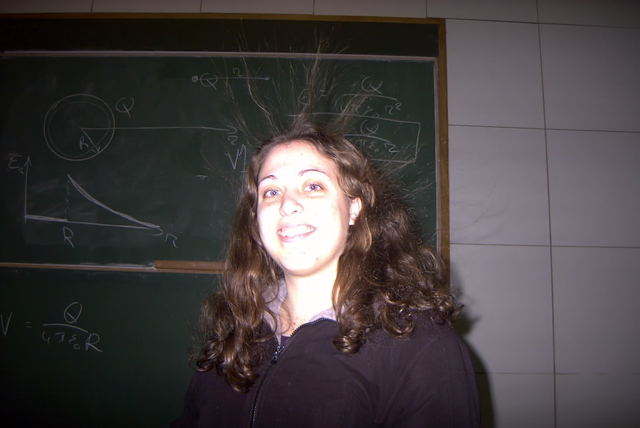 שרון, מתנדבת של יעקב קנטור