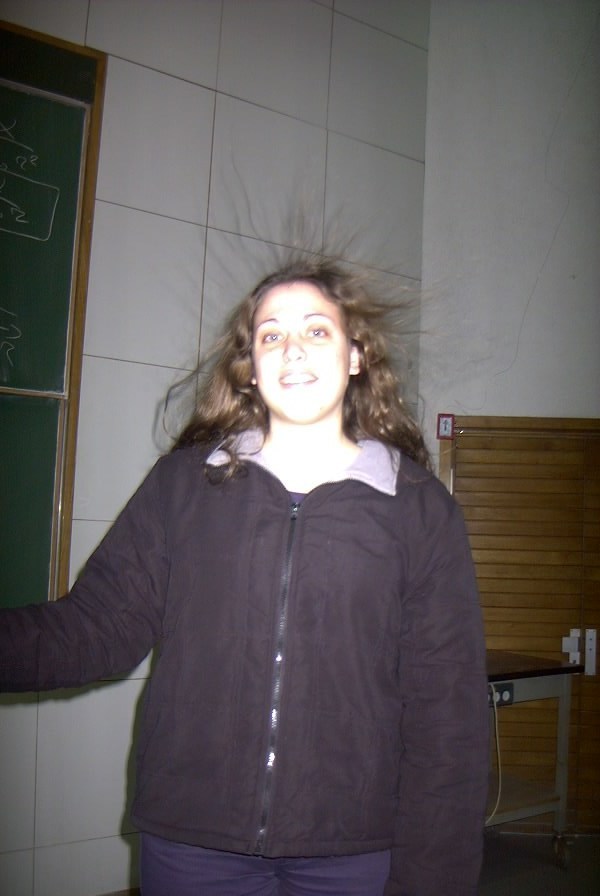 שרון, מתנדבת של יעקב קנטור